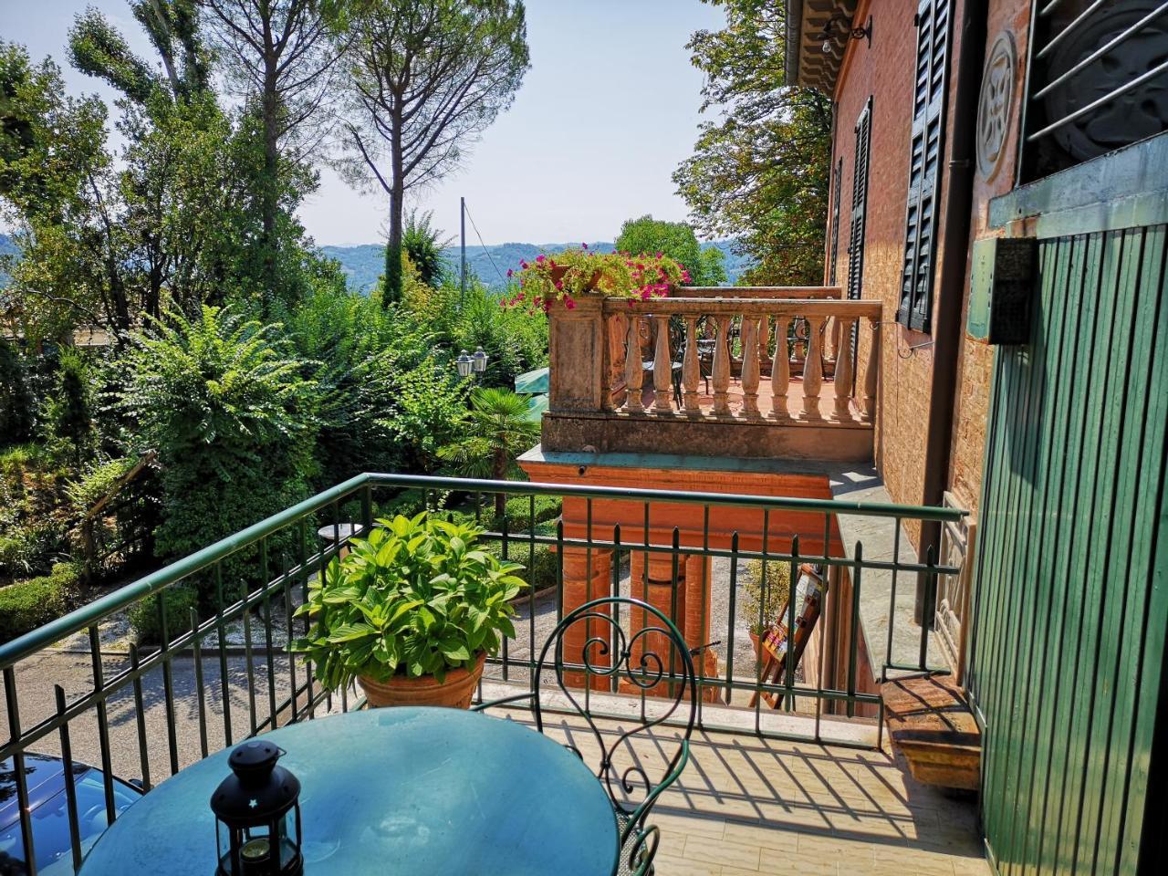 Villa Delle Rose - Hotel Paradiso Amandola Exterior photo